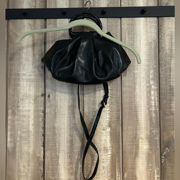 Aqua crossbody handle bag in embossed black. - Picture 3 of 6